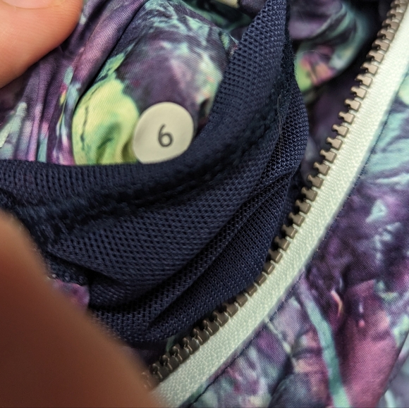 LULULEMON Miss Misty Jacket II in Iridescent Multi Sz 6 - Picture 16 of 16